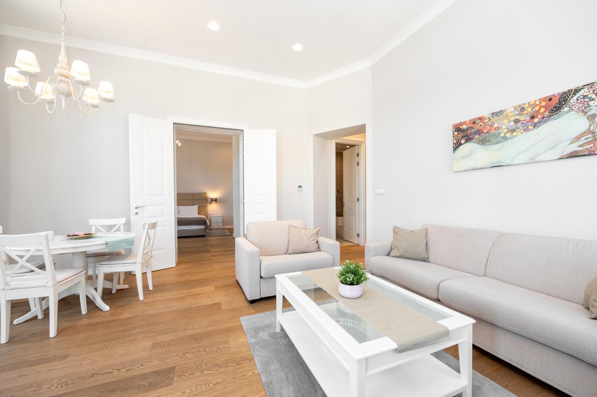 Slavija Fontana Lux Apartments Belgrado Exterior foto