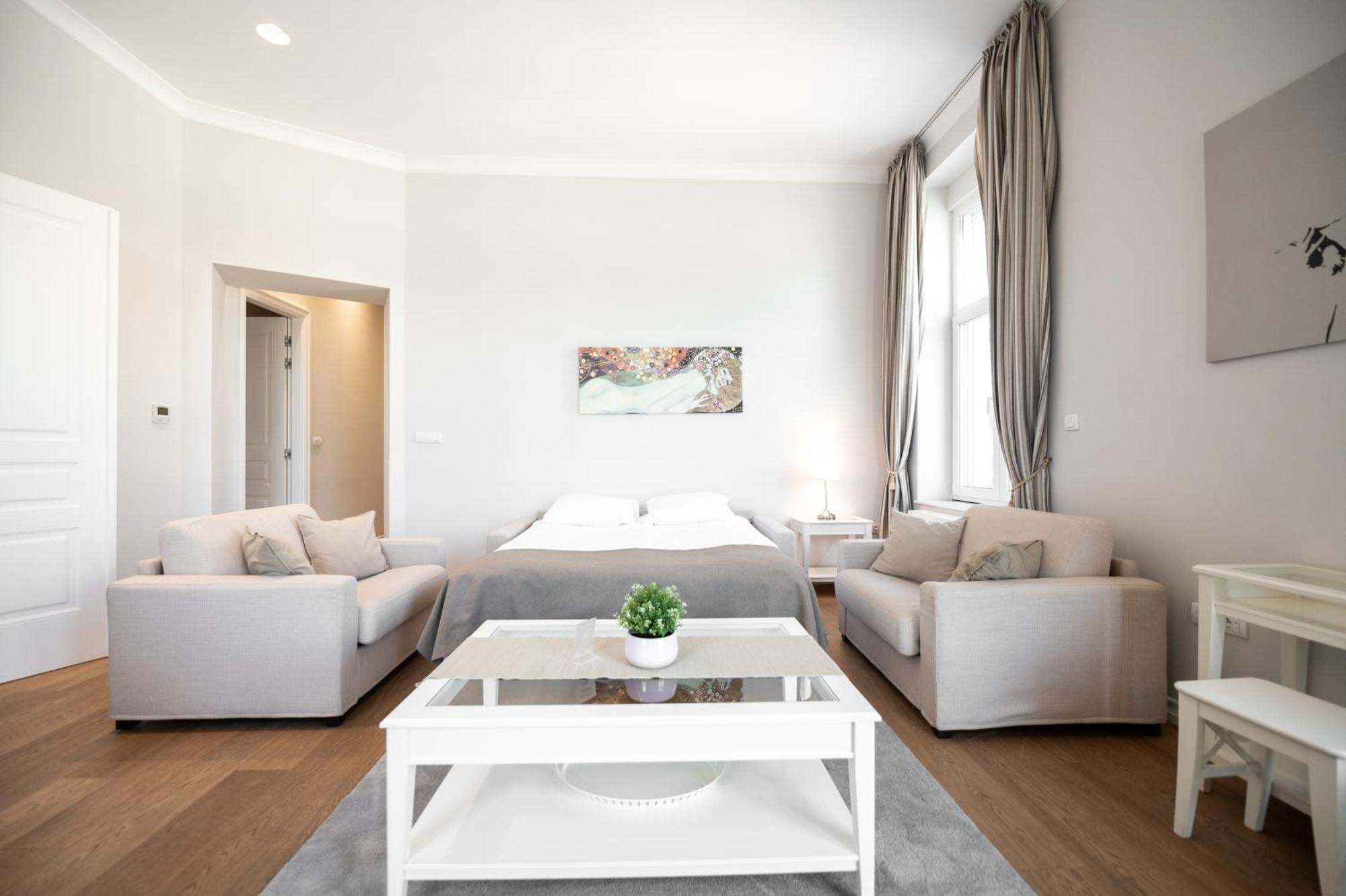 Slavija Fontana Lux Apartments Belgrado Exterior foto